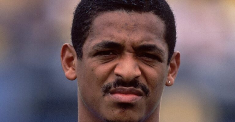 Partida organizada por Vampeta na Bahia é encerrada pela polícia