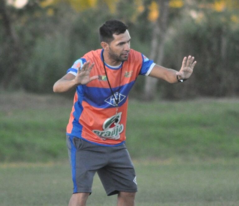 “Não influencia em nada”, diz Zé Marco sobre jejum de vitórias do Atlético-AC