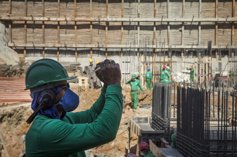 Maior fabricante de cimento do mundo planeja deixar o Brasil, diz agência