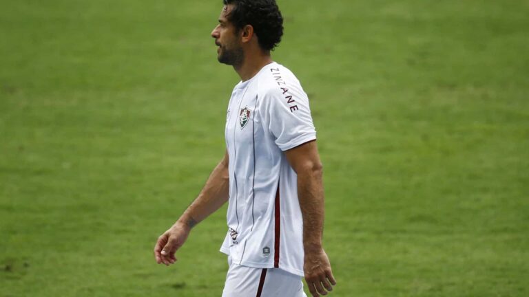 Fred chega ao 399º gol da carreira e promete se aposentar no Fluminense