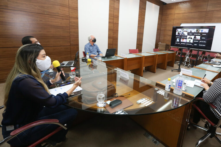 Após se posicionar contra, MPAC não comparece à apresentação do novo decreto