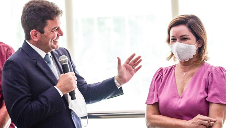 Gladson vai a Plácido de Castro acompanhar retorno das aulas presenciais nesta segunda-feira