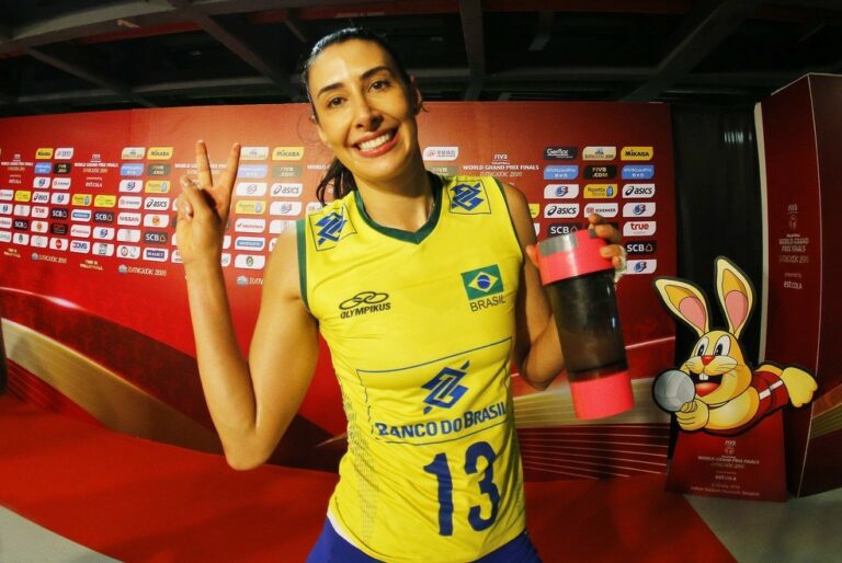 Sheilla é convocada para a seleção brasileira de vôlei