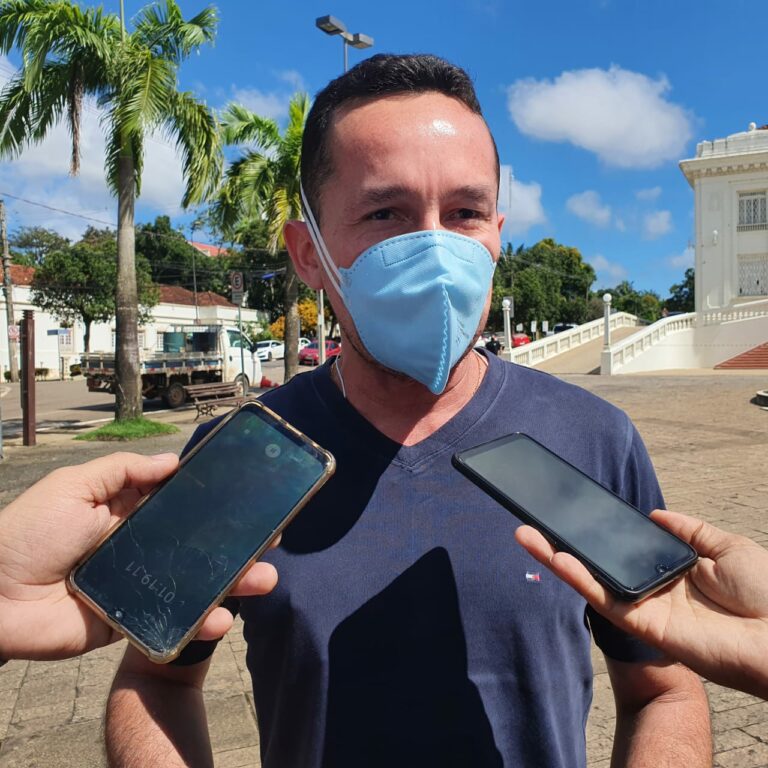 Adailton Cruz comemora aprovação do PL que isenta IPTU das vítimas das enchentes