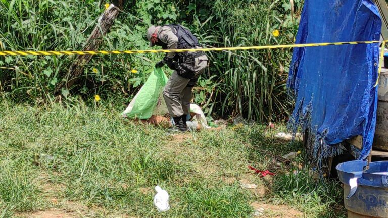 Homem é morto com 7 facadas ao tentar separar briga de casal em Rio Branco