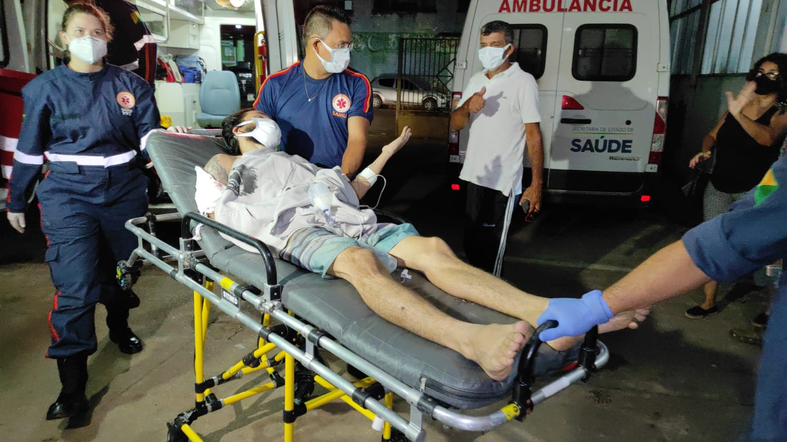 Homem reage a assalto e é baleado com dois tiros no bairro Belo Jardim