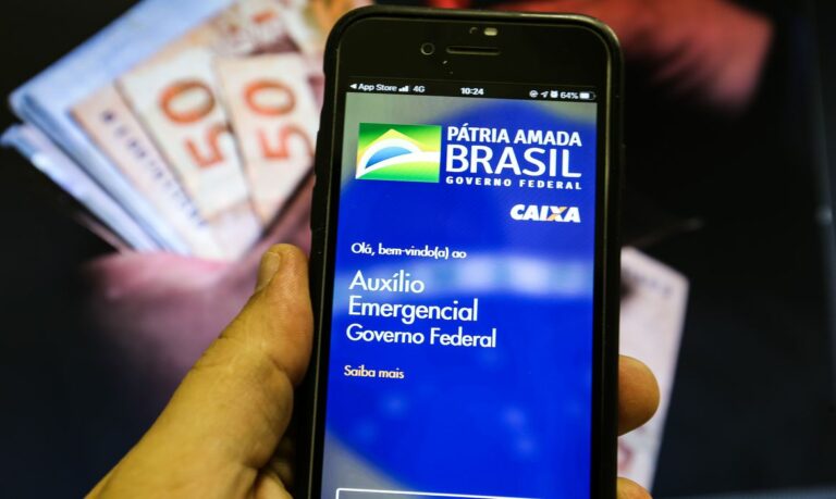 Saques do auxílio emergencial começam nesta sexta; confira calendário