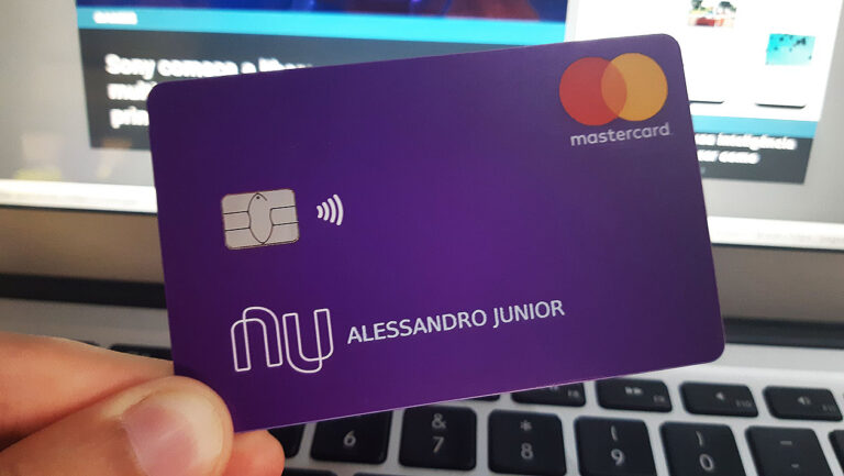 Nubank lança novo cartão para quem não possui conta bancária ou está com score baixo