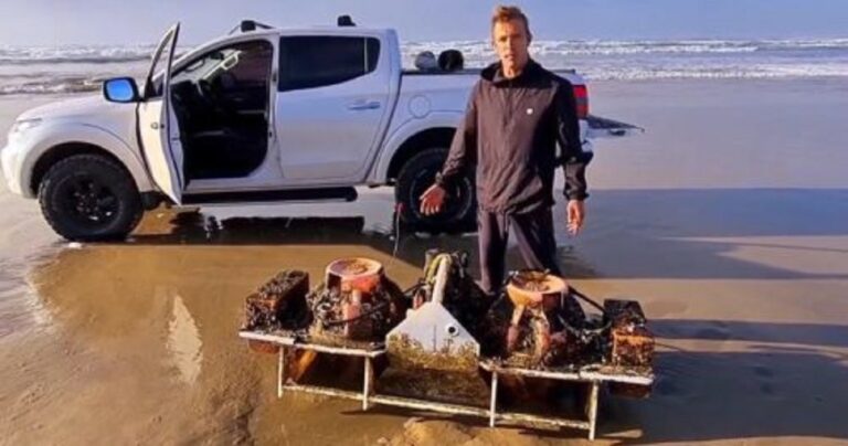 Surfista encontra ‘objeto misterioso’ na beira-mar