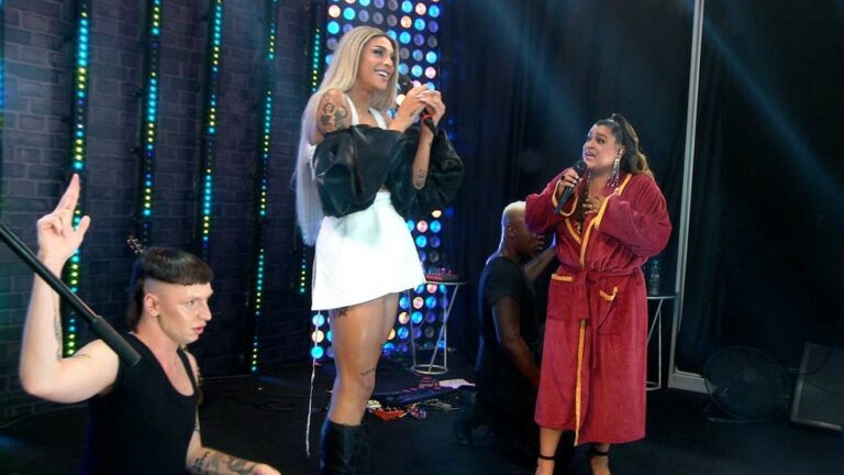 Pabllo Vittar revela que está noiva na festa do BBB21