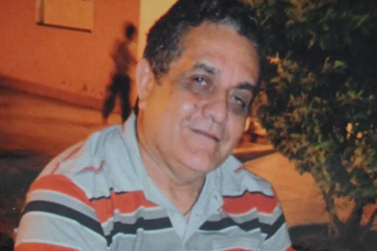 Advogada comprou e pediu remédio emprestado no AC para tentar salvar pai que morreu de Covid-19