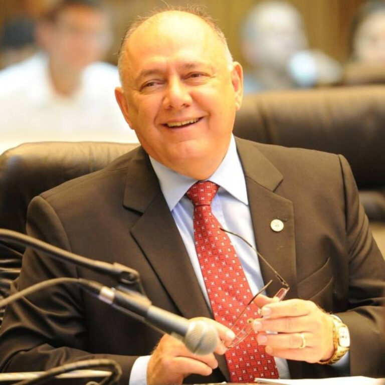 Ex-prefeito, deputado federal morre no Paraná por complicações causadas pela Covid-19