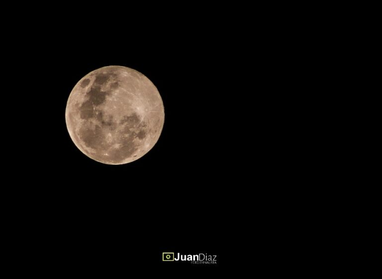 Eclipse total e maior superlua de 2021 acontecem nesta quarta-feira; saiba como ver