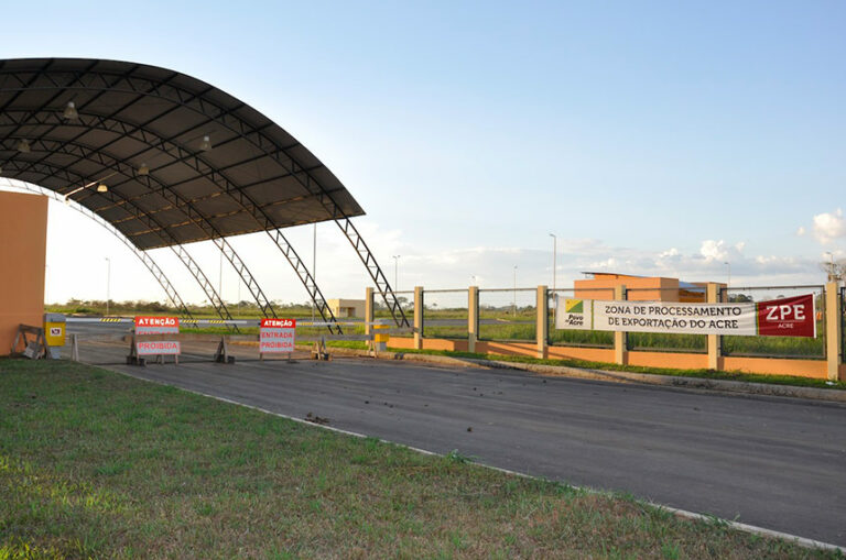 Leilão da ZPE nesta sexta fará governo se livrar de elefante branco