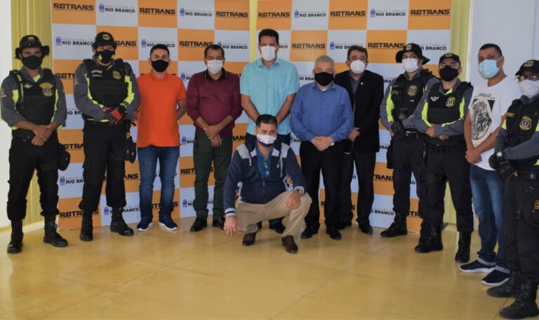 Prefeitura, Detran e empresas firmam parcerias melhorias no trânsito no interior do Acre