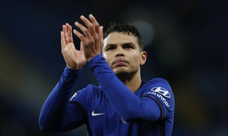 Chelsea vence Leicester e fica perto de vaga para Liga dos Campeões