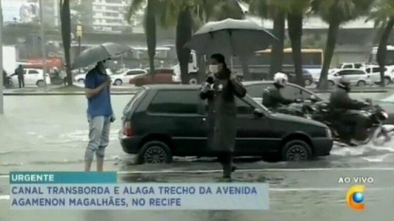 Repórter da Record leva banho de água suja ao vivo; assista