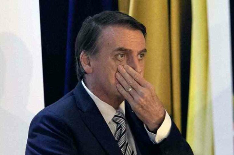 Bolsonaro, guerra química e a imprensa: ”Eu não falei a palavra China”