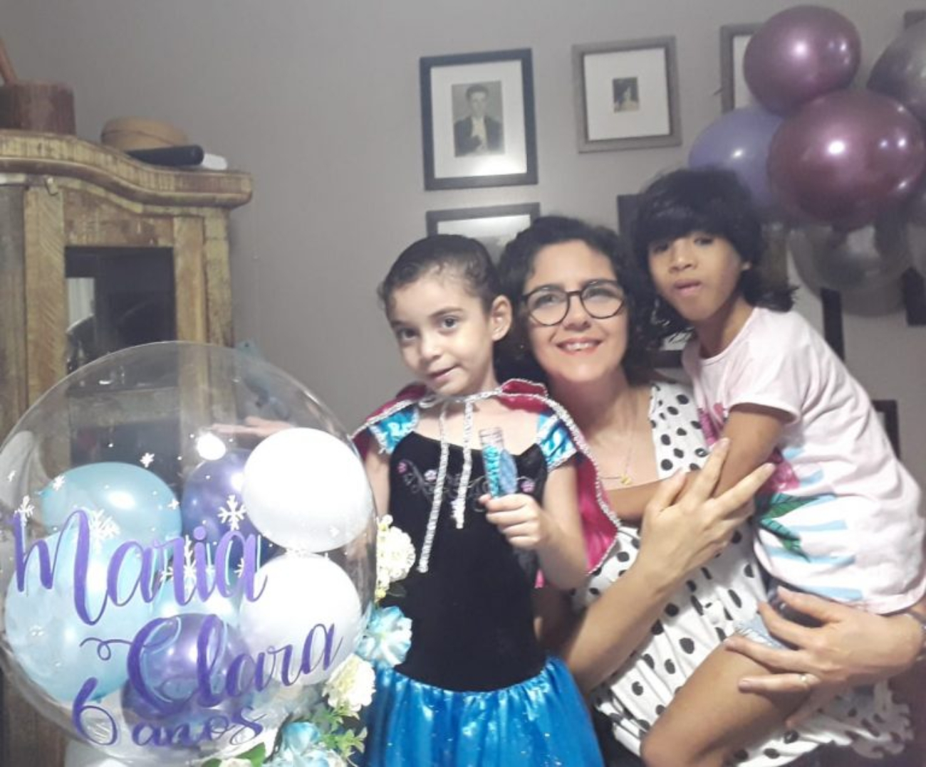 Garota supera limitações da Síndrome Alcoólica Fetal com apoio dos pais adotivos no AC