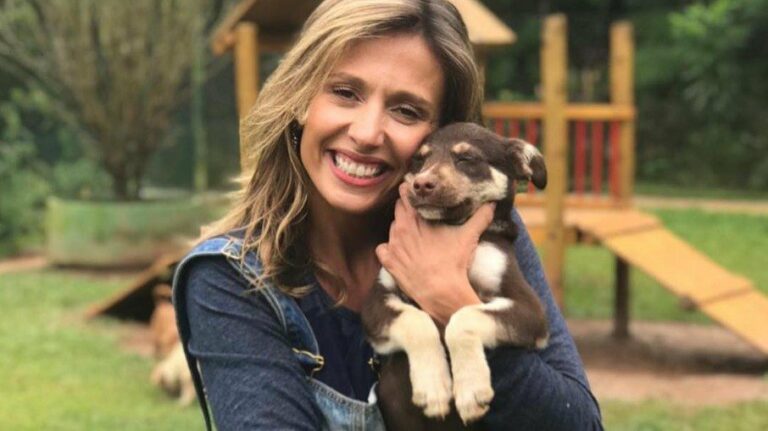 Luísa Mell diz que chora ao se ver no espelho: “Lutando para sobreviver ao horror que me fizeram”