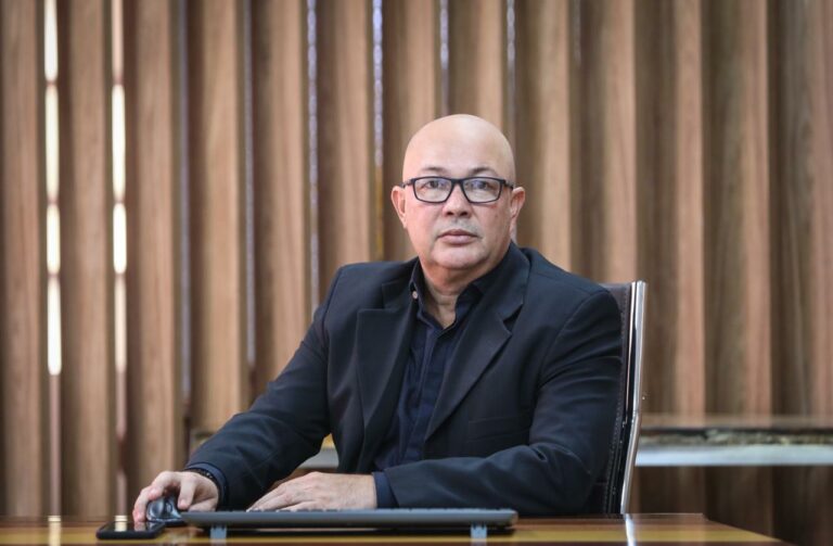 Blog do Ton: Os bastidores da pré-candidatura José Adriano e sua opinião sobre aliança Gladson/Marcio