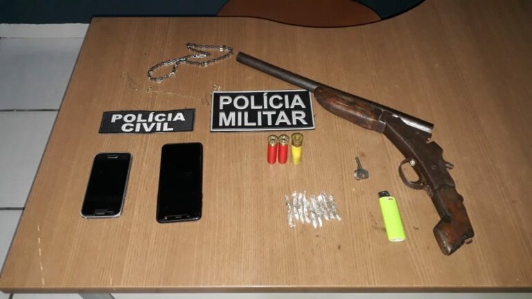 Arma e maconha são apreendidos com com dupla no interior do Acre