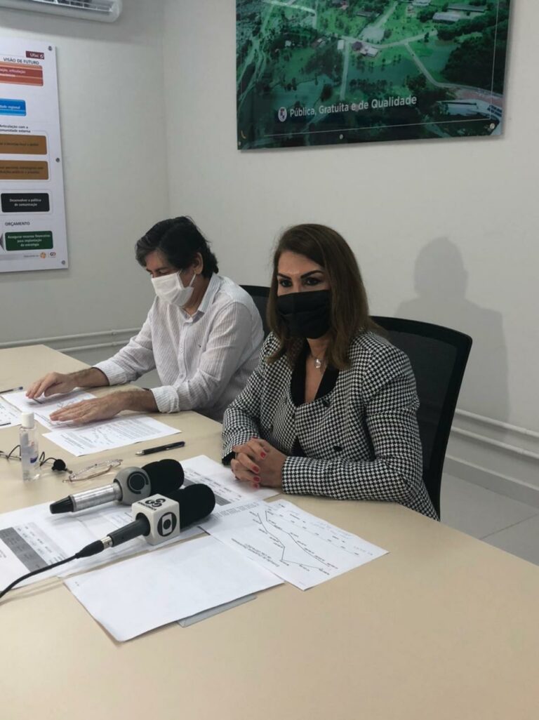 Contra PEC da reforma administrativa, reitora diz que investimentos na Ufac caíram de R$ 27 milhões para R$ 800 mil