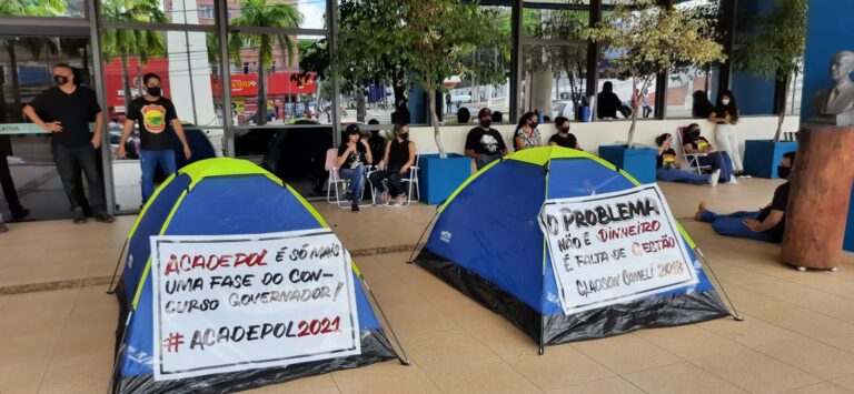 Cadastro de reserva da Polícia Civil acampa na Aleac: “Só sairemos com posicionamento”