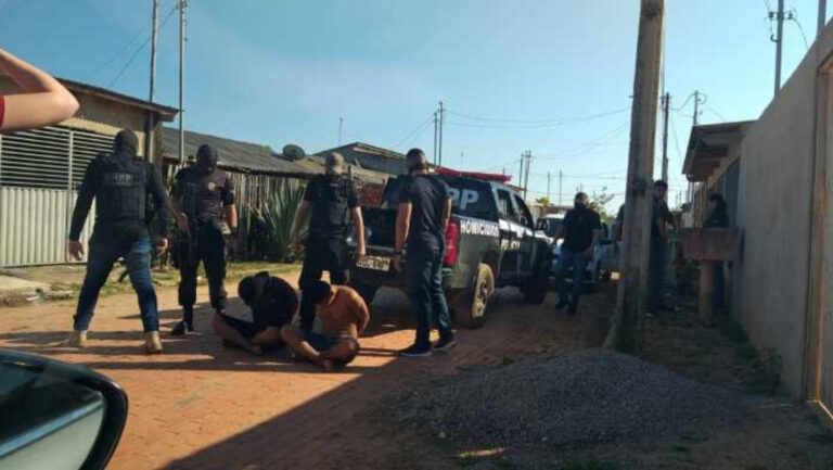 Polícia estoura cativeiro e resgata motorista de app sequestrado em Rio Branco