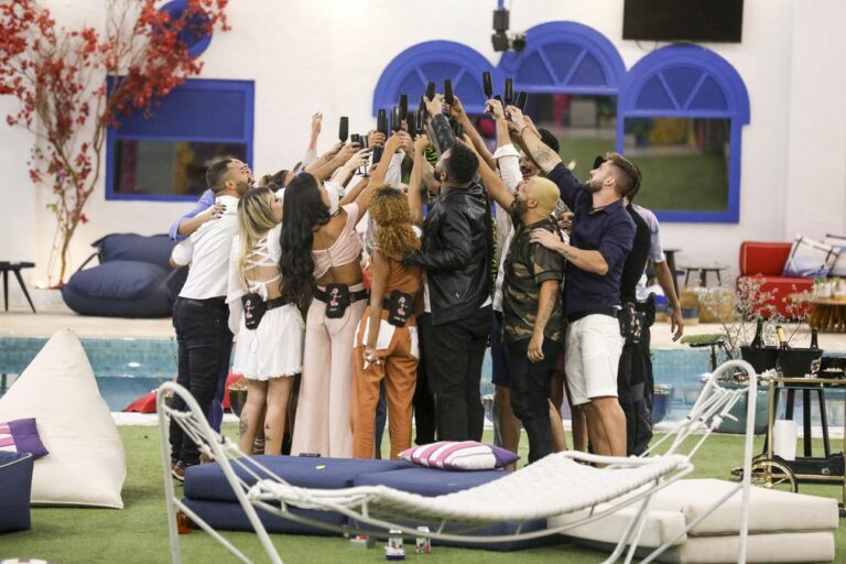 ‘BBB Dia 101’: Confira imagens do reencontro dos brothers na casa