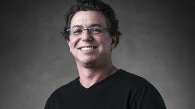 Boninho prepara novo reality e quer casal de apresentadores no comando