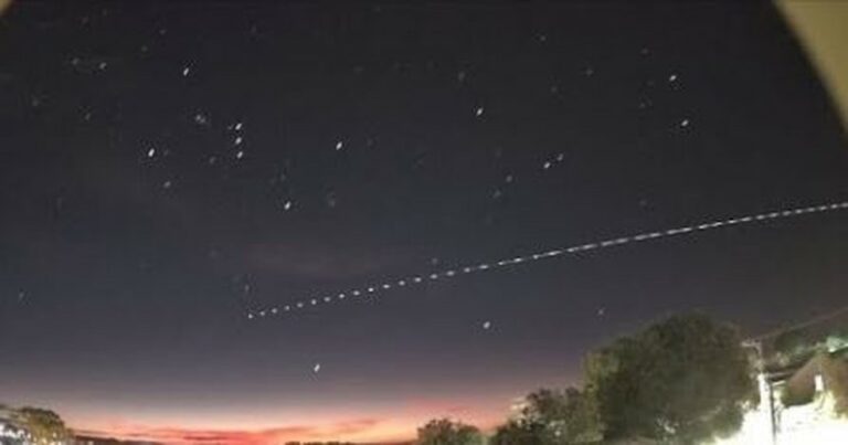 Foguete chinês que deve cair na Terra é visto no céu de Santa Catarina