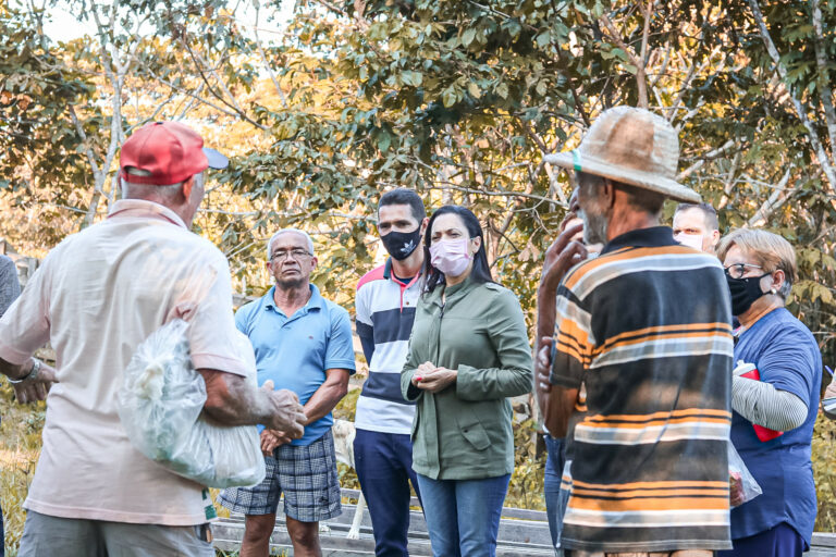 Senadora Mailza Gomes visita comunidades da Serra do Divisor