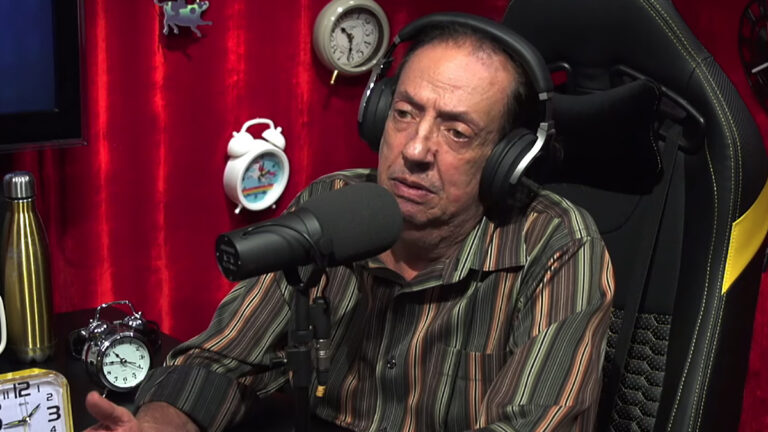 Marcos Oliveira, o Beiçola, revela ter sido estuprado pelo irmão aos sete anos