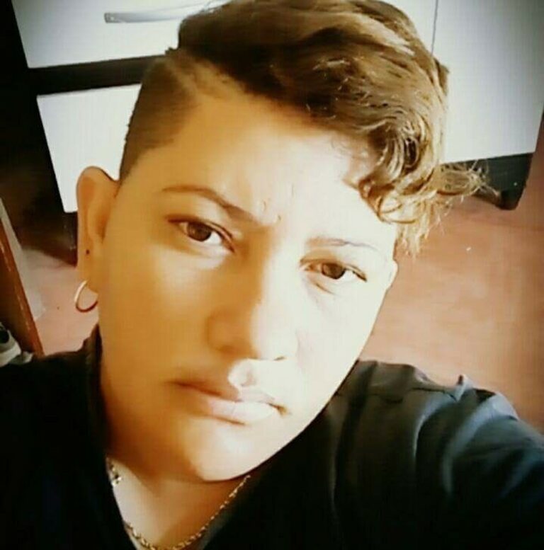 Mulher é morta a facadas por outra em briga por música em bar no Distrito Federal