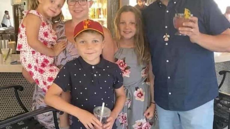 Mulher descobre tumor cerebral após produzir leite sem estar grávida