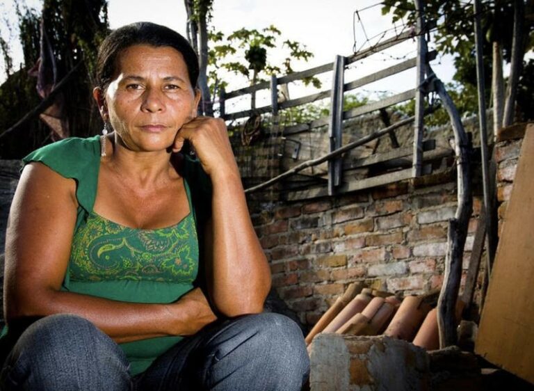 ‘Fui estuprada por meu pai com o consentimento da minha mãe e tive 12 filhos’