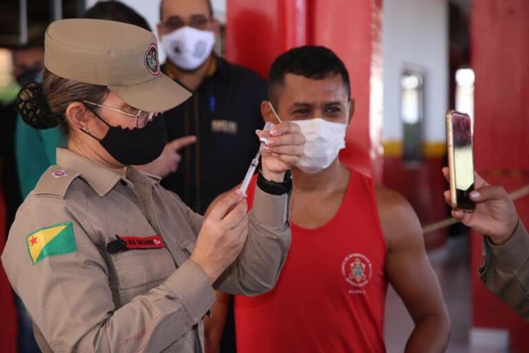 No Acre, profissionais da Segurança receberão segunda dose da vacina contra a Covid-19