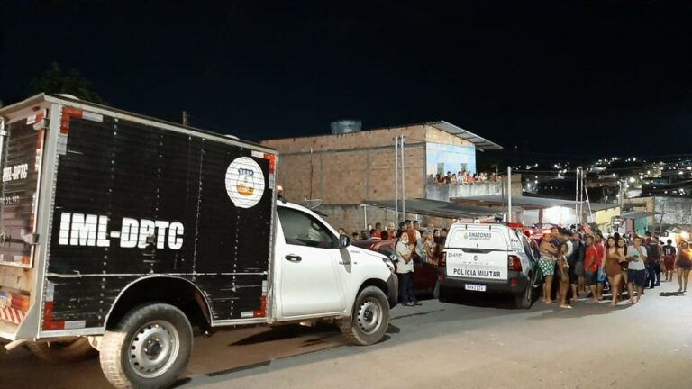 Mãe e filha grávida são mortas a tiros na frente de casa, em Manaus