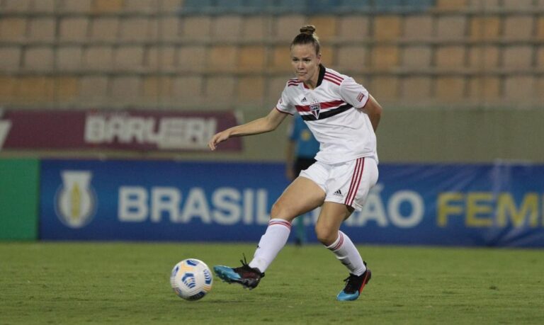 Brasileiro Feminino: São Paulo vence Botafogo e embola briga na ponta