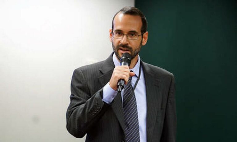 Arthur Weintraub deve ser chamado pela CPI da Covid por ‘ministério paralelo’ da Saúde