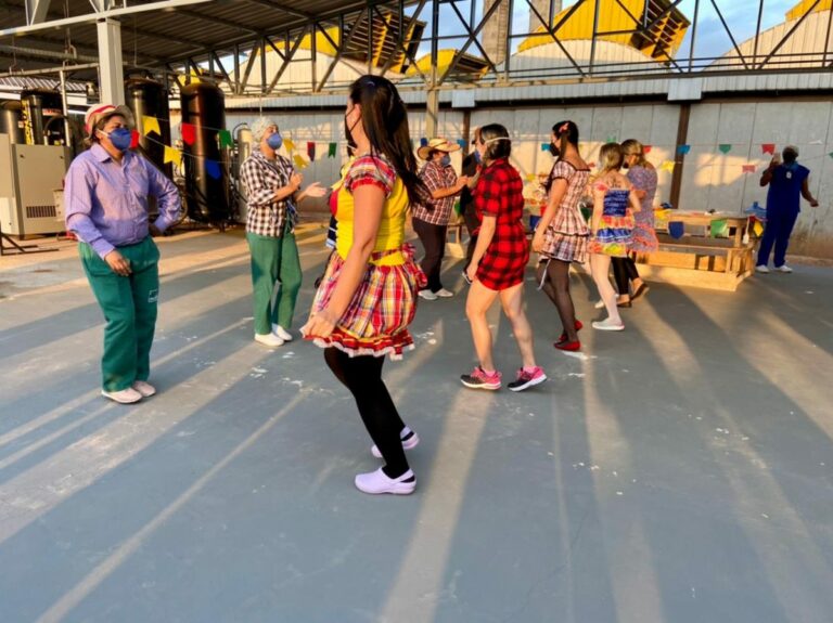 Funcionários proporcionam arraial aos pacientes do Into/AC