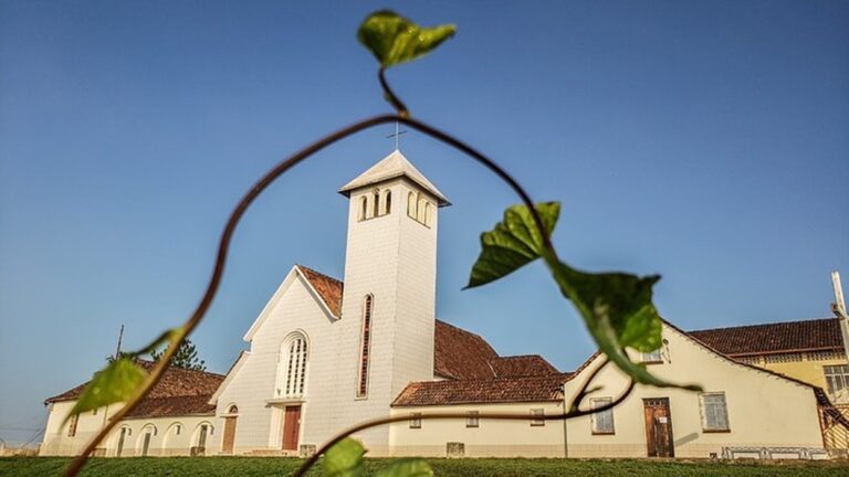 Prefeitura de Porto Walter abre licitação de pregão presencial para serviço de emissão de passagens aéreas