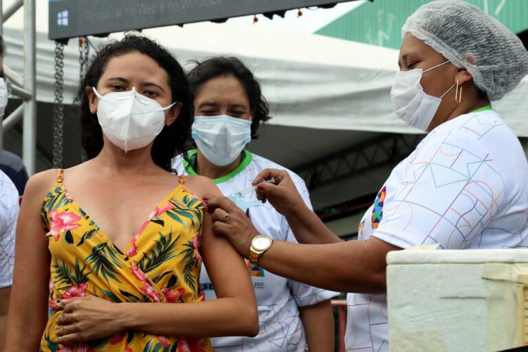 CG-MS chega aos 45 anos nesta sexta-feira de vacinação