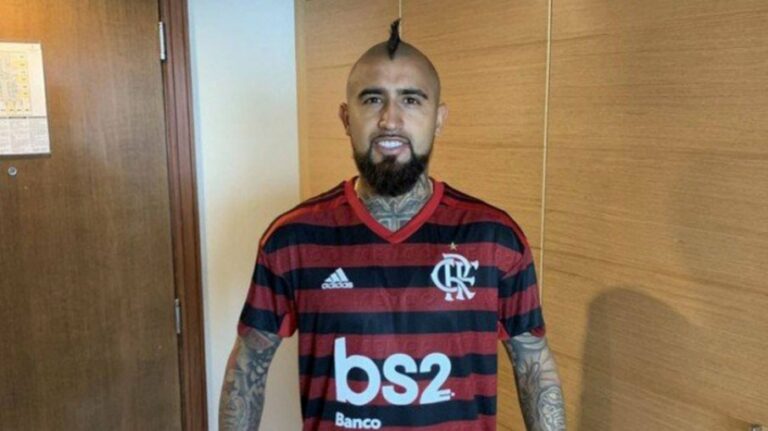 “Affair” do Flamengo, Arturo Vidal é hospitalizado por conta do coronavírus