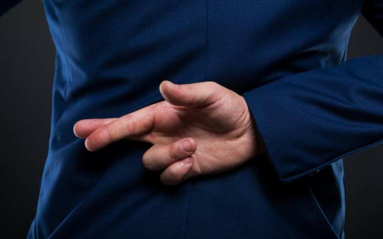 Os signos mais mentirosos do zodíaco; confira