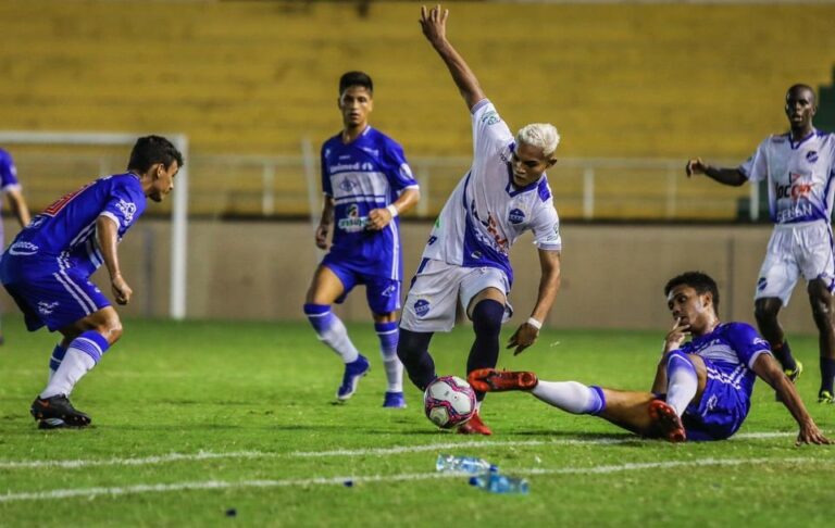 Atlético-AC pega gol no finalzinho e perde na estreia da Série D