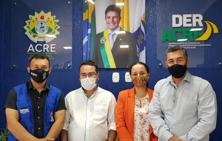 Jesus Sérgio trata sobre a construção de um conjunto habitacional em Tarauacá