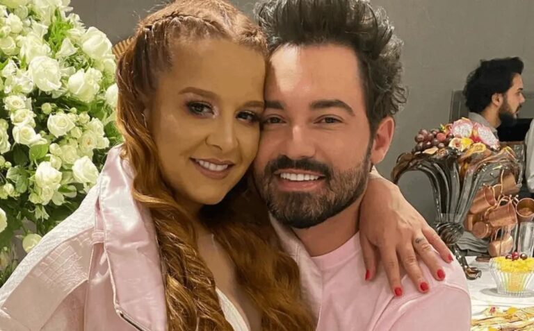 Fernando perde Maiara em banheira gigante e divulga vídeo ousado