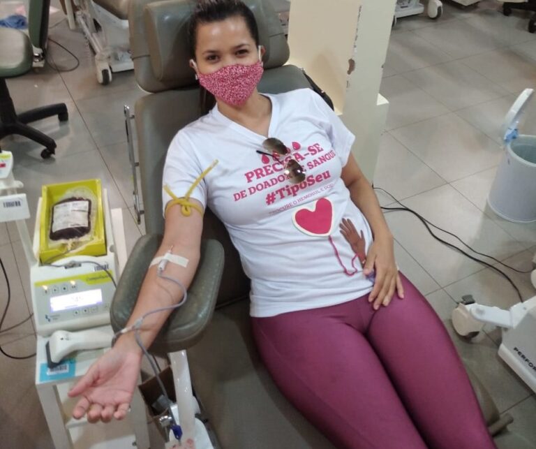 Junho Vermelho: Giovana doa sangue há 16 anos como gesto de amor ao próximo
